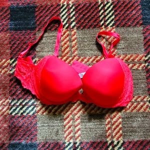 Bra size 36D